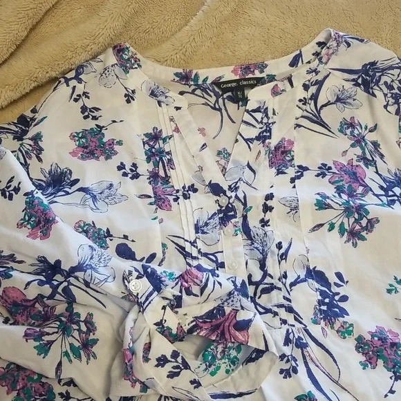 Tunic blouse - Picture 3 of 5